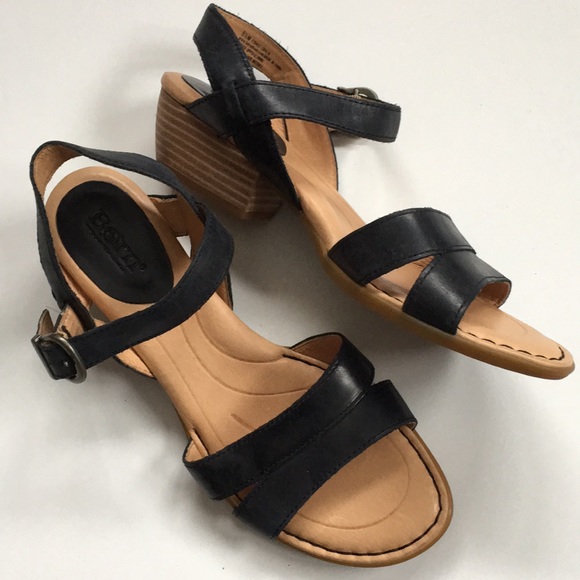Born Shoes - Like new Born leather sandals